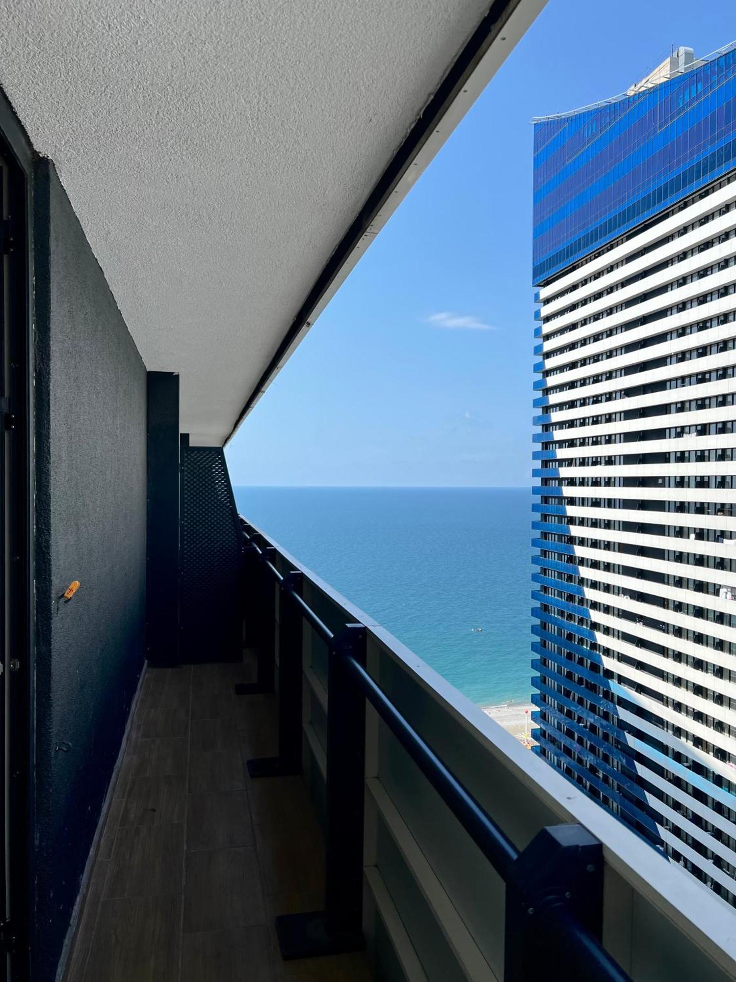 Апартаменты-студио Batumi Orbi Экстерьер фото