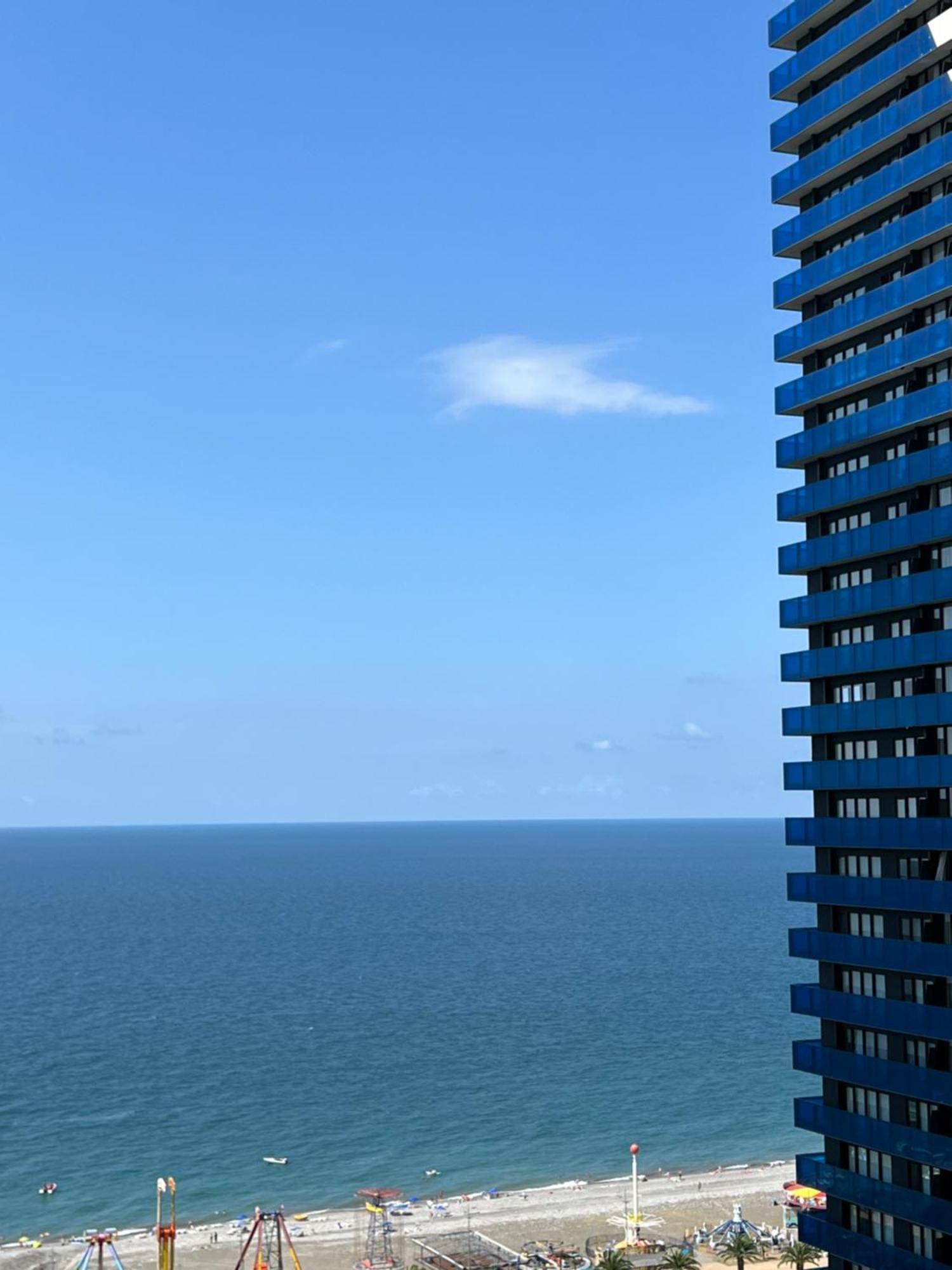 Апартаменты-студио Batumi Orbi Экстерьер фото